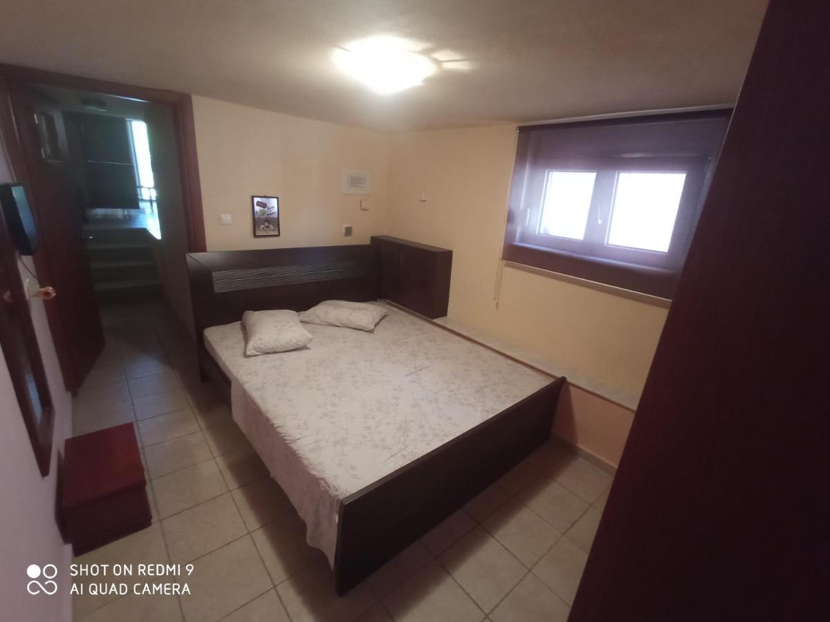 Maria Lux Apartments Volos Exterior photo