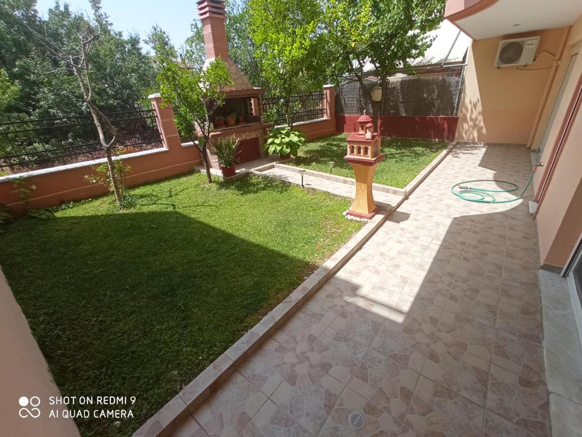 Maria Lux Apartments Volos Exterior photo
