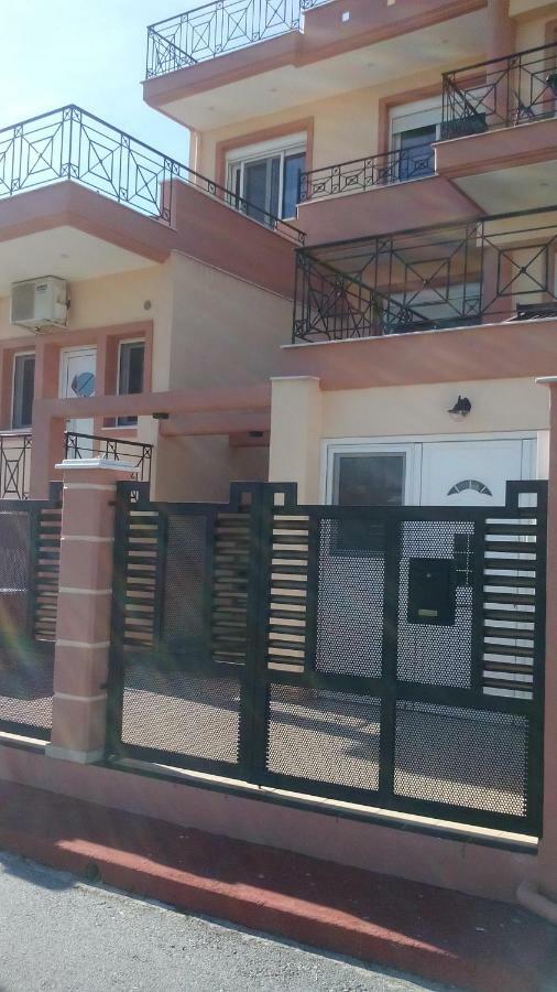 Maria Lux Apartments Volos Exterior photo